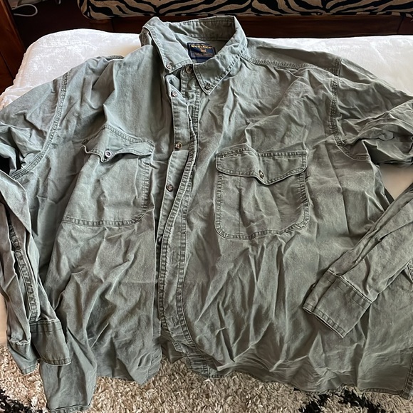 WoolRich button-down 2 XL - Picture 2 of 6